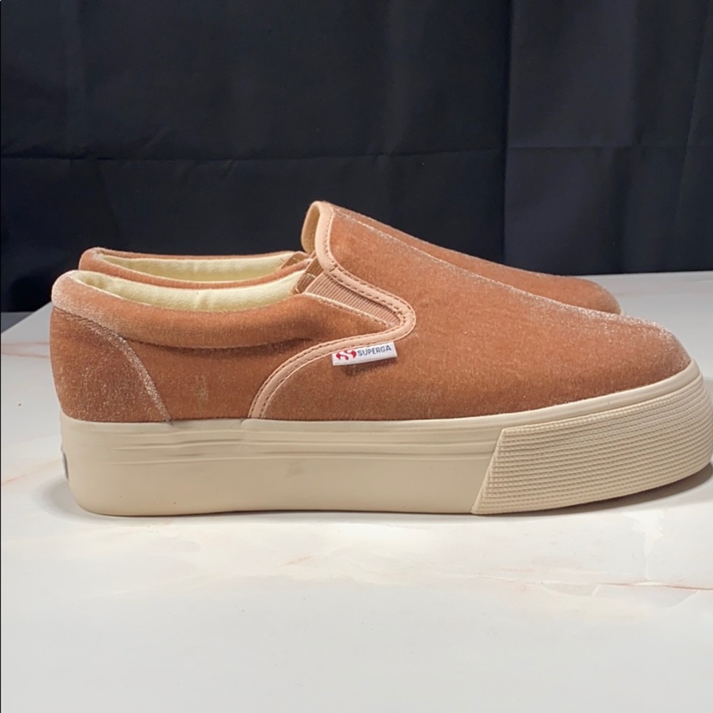 Shoes - Picture 3 of 7